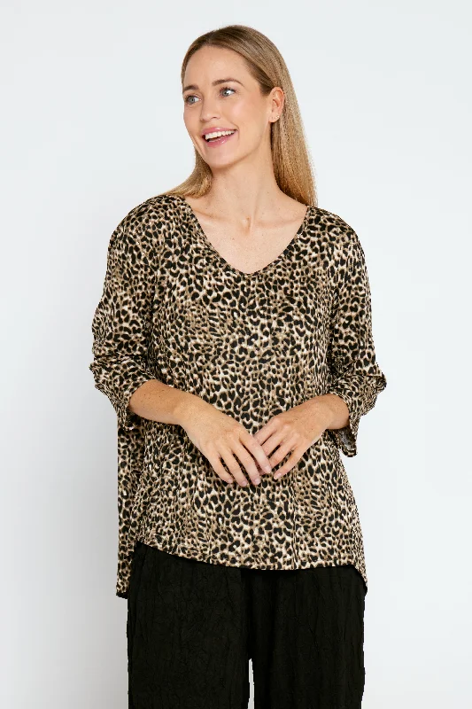 Women's Blouse with PleatsLindy Ribbed Top - Leopard Print