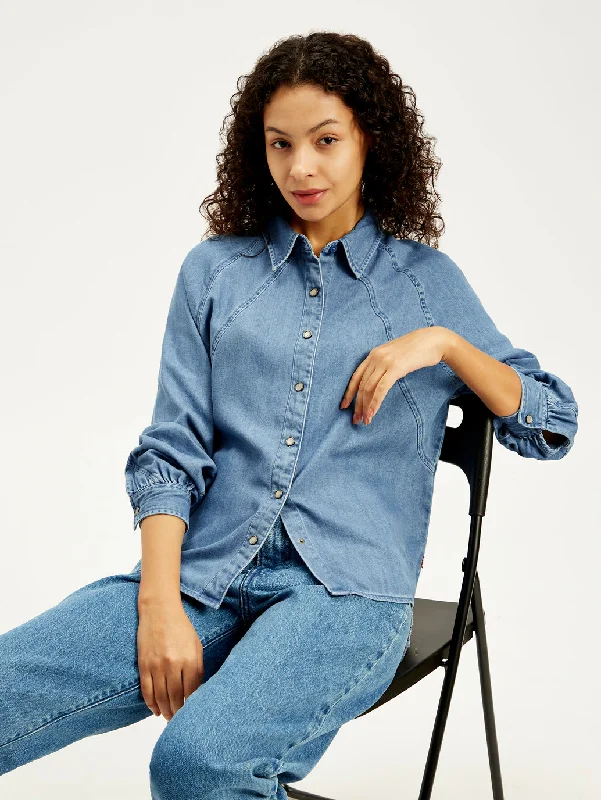 Women's Blouse with Low CollarWomen's Solid Regular Fit Denim Shirt