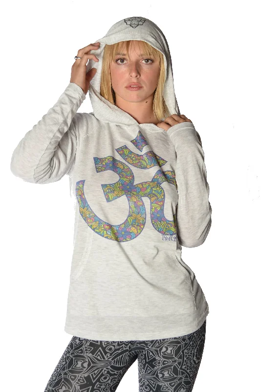 Women's Hooded Sweatshirts with ButtonsLong Sleeve Pullover Hoodie with Paisley Om