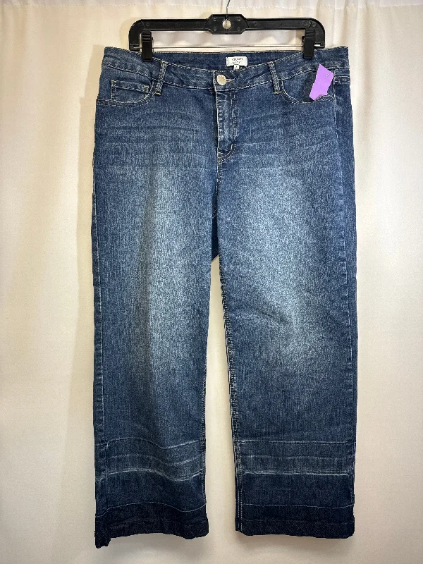 Women's Jodhpurs with Square NeckJeans Cropped By Crown And Ivy  Size: 8