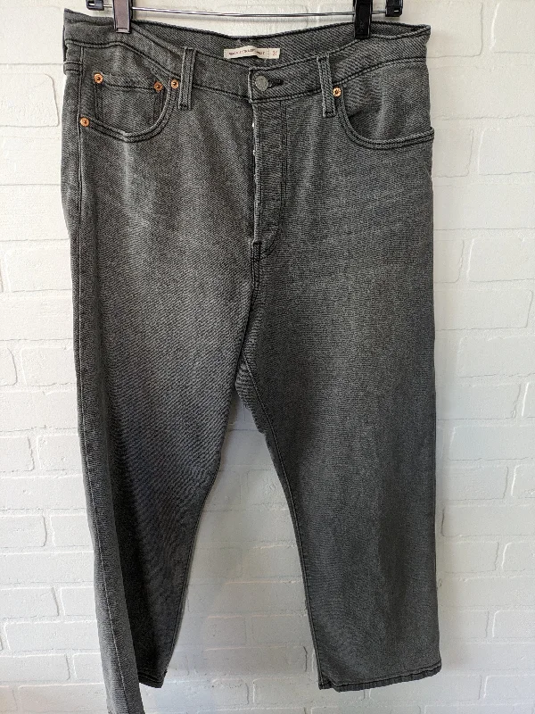 Women's CaprisJeans Straight By Levis  Size: 12