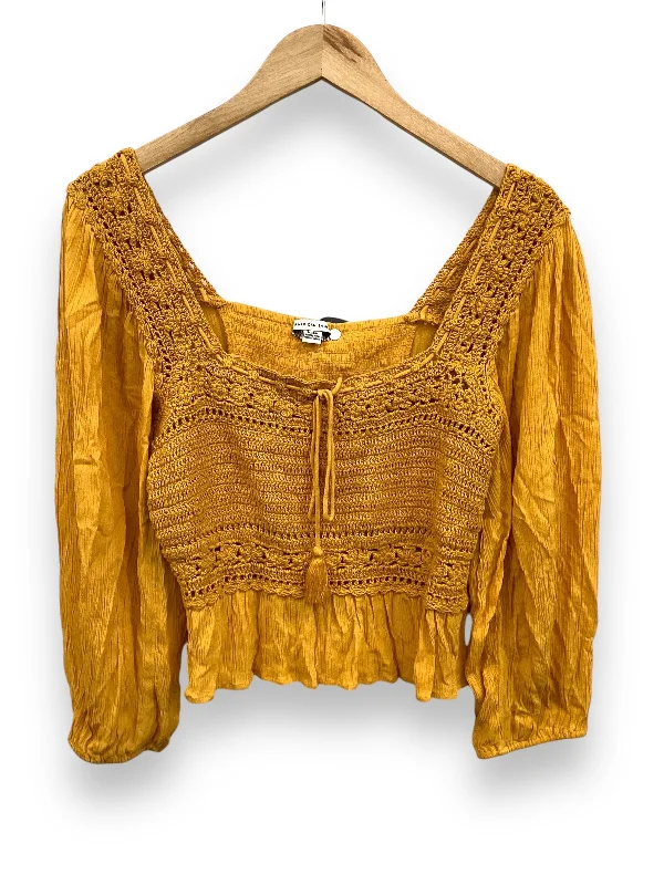 Women's Blouse with Sweetheart NeckTop Long Sleeve By American Eagle In Yellow, Size: M