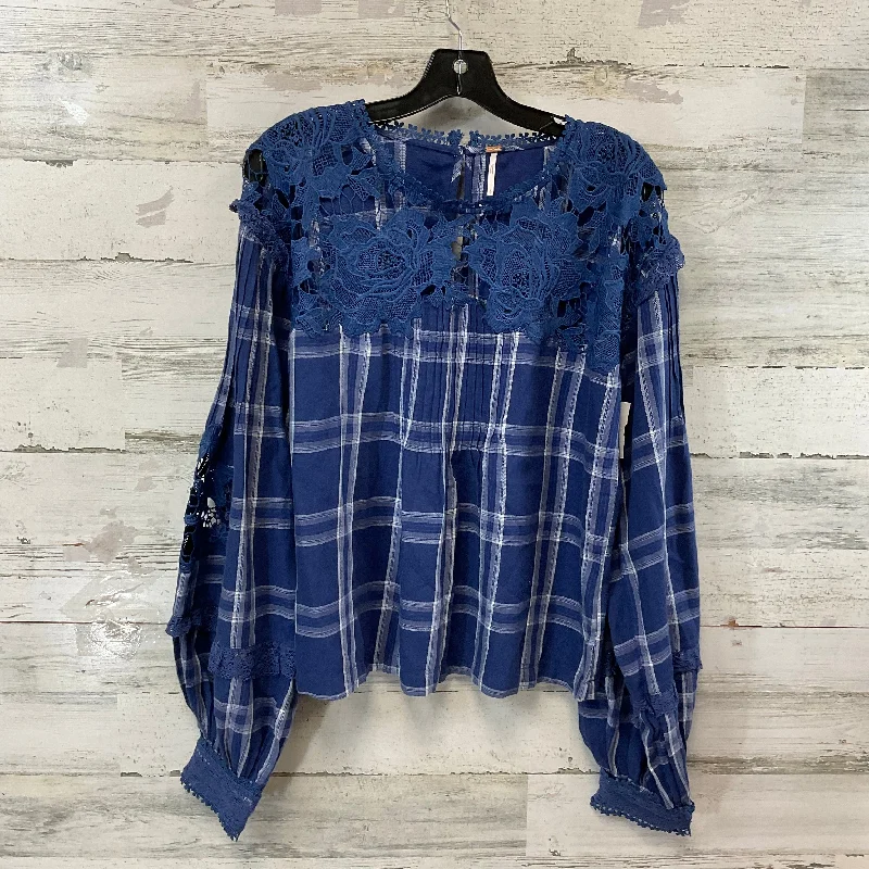 Women's Blouse with V-Shaped HemTop Long Sleeve By Free People In Blue, Size: L