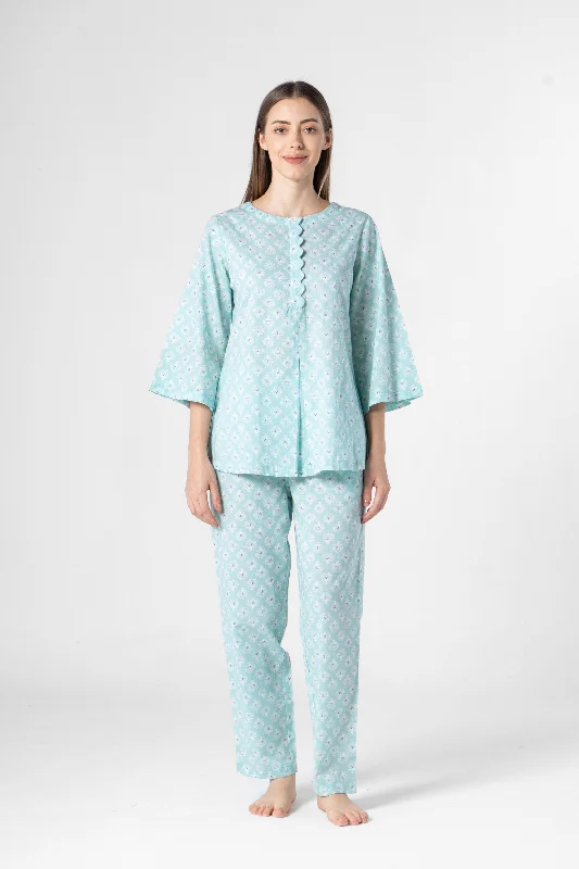 women's pajamas with an adjustable necklineSky Blue Flower Printed Cotton Night Suit Set