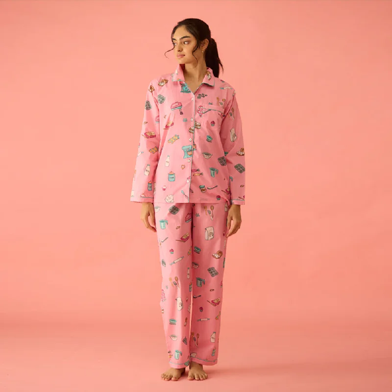 women's pajamas with a snug fitWomen Baking Pajama Set